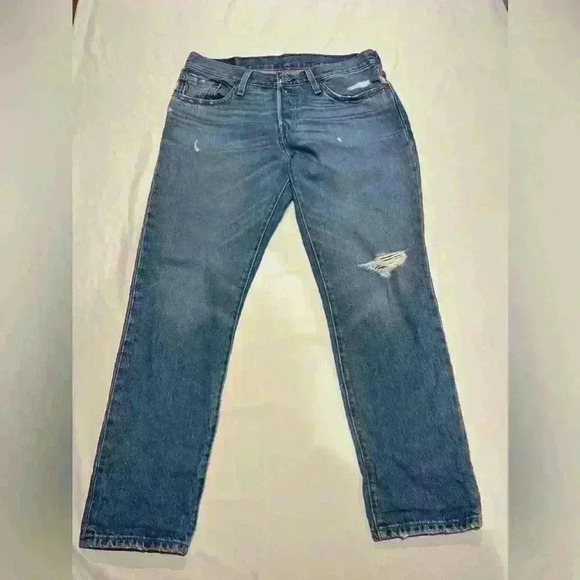 Levi 501’s customized and tapered classic button  fly distressed jean size 26 - Picture 1 of 13